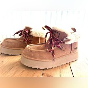 UGG Funkarra Cabin Cuff bootie - size 9/EU40